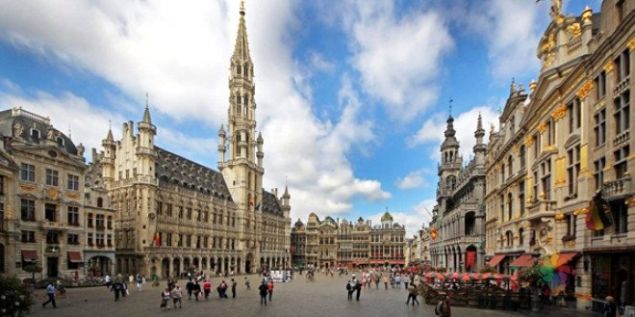 Br�ksel <br><br>    Br�ksel 'Yerle�im' anlam�na gelen bir kelimedir.  