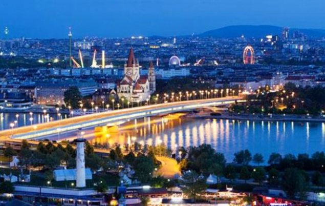 Viyana <br><br>    Kelt mitolojisindeki 'windo' kelimesine dayanan bu kelime parlak ve �ar�� anlam�na geliyor.  