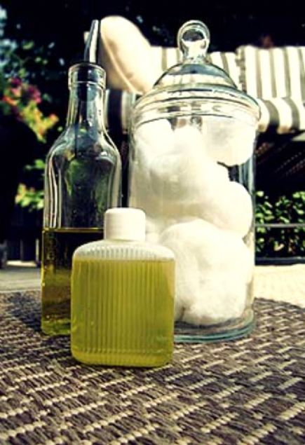 Tm malzemeleri bir kabn ierisine alarak iyice karmasn salayn. Daha sonra karm bir ie ierisine boaltp yannzdan o ieyi ayrmayn. Cannz sigara istedii anlarda pamua ya damlatn ve koklayn.   