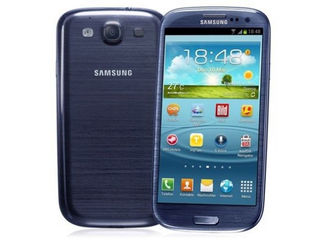 20- Galaxy S3  <br><br>  G�ney Kore merkezli teknoloji devi Samsung'un 2012 y�l�nda piyasaya s�rd��� Galaxy S3, 60 milyona yak�n bir grafik yakalad�.  <br><br>  4.8 in� ekran  <br><br>  720x1280 (HD) ekran ��z�n�rl���     