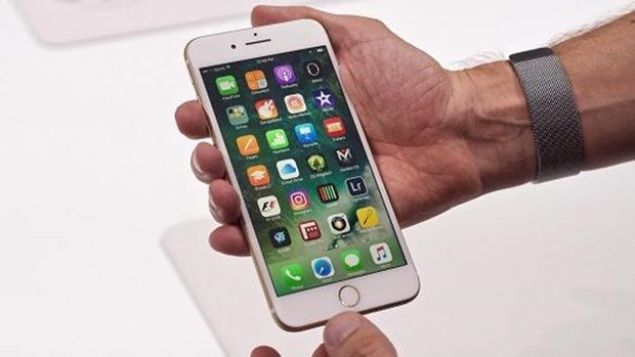 iPhone 7 ve iPhone 7 Plus birinci ve ikinci �eyrekte toplamda 70.9 milyon satarak listenin birinci s�ras�nda yer ald�.     