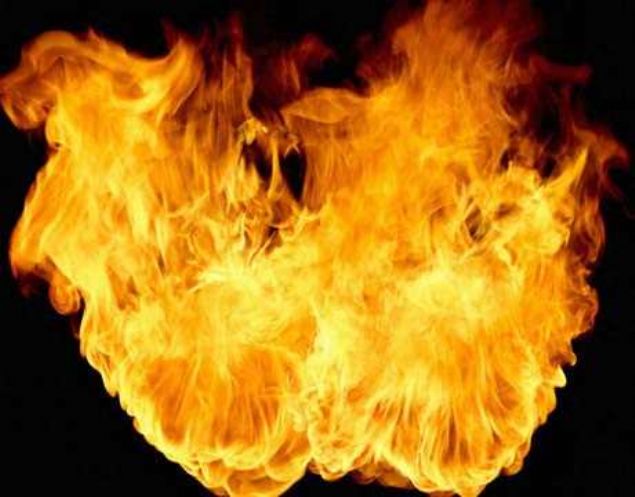                                                                 1944 y�l�nda Peter Jones olaydan canl� kurtuldu. Bildirdi�ine g�re hi�bir s�cakl�k hissetmemi� veya alev g�rmemi�ti. Ayr�ca ac� da duymam��t�.                                                         