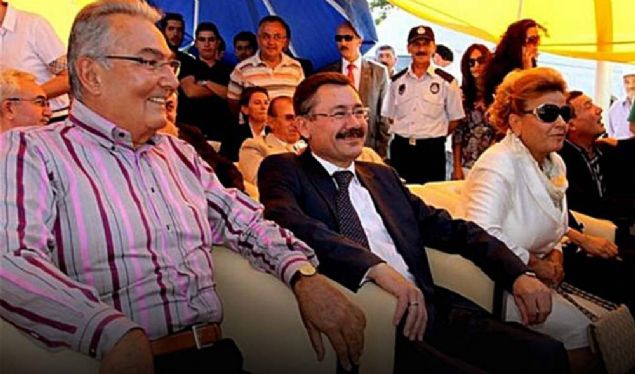   30 Mart'taki yerel se�imin ard�ndan T�rkiye�de Cumhurba�kanl��� Se�imi s�reci ba�lad�. AK Parti�nin aday�n�n Erdo�an olaca�� tahmin ediliyordu ancak muhalefet partileri hen�z adaylar�n� netle�tirmemi�ti. Baykal bu s�re�te de a��rl���n� koydu ve muhalefet partilerinin de uzla�mas� gerekti�ini belirtti. Ard�ndan May�s ay�nda Deniz Baykal, CHP lideri Kemal K�l��daro�lu'na muhalefetle g�r���p ortak aday ��kar�lmas�n� �nerdi. Bunun �zerine CHP taban�n�n tepkisini alan bir isim �zerinde MHP ile uzla��ld�: �slam ��birli�i Te�kilat�'n�n eski genel sekreteri Ekmeleddin �hsano�lu. 