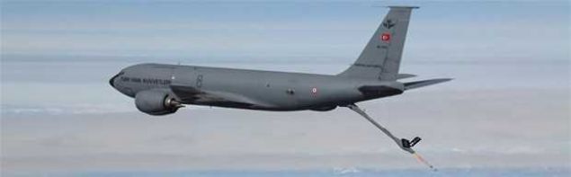  KC-135R-CRAG Stratotanker     <br><br>    Boeing KC-135 Stratotanker, Boeing firmas tarafndan retilen, Trk Hava Kuvvetleri'nin de kulland havada yakt ikmali yapan uaktr. Bir F-16'nn deposunu havada en fazla  dakika iinde doldurabilir. Bu uaklar Trkiye dnda Amerika ve srail de kullanmaktadr, retimi durmutur.  