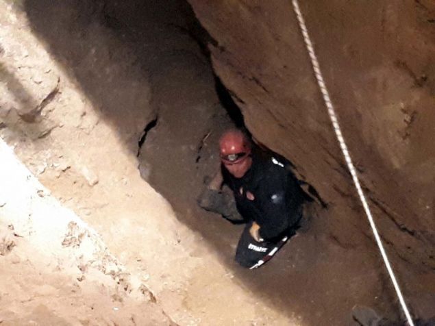   Ekiplerin uzun uralar sonucu bulunan ener ve Nalbant'n cesetleri yaklak 14 metre derinlikte bulundu. 