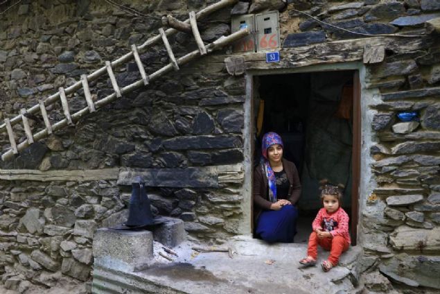     Hamitolu, 'Blgede terr 'yok' denecek hale geldi. Artk halkn, genlerin ve ocuklarn gndeminden terr tamamen karacaz. Bu blgede kimse terr konumayacak.' ifadelerini kulland.  