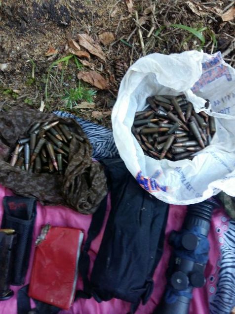 Yo�un operasyonlar nedeniyle ter�r �rg�t� �yelerinin b�lgeden �ekilmek istedi�i ancak �rg�t�n buna izin vermedi�i telsiz konu�malar�na yans�d�. Valiliklerin uyar�s� ile yayla evlerinde yiyecek b�rak�lmamaya ba�lanmas� ile ter�ristlerin g�da bulamad��� da yine kay�tlarda yer ald�.  