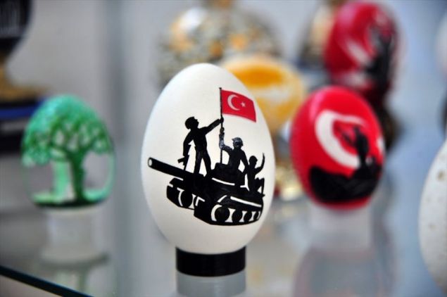  Zanaatkar olman�n �nemine de�inen Hayran, 'Haddim olmayarak s�yl�yorum ama hassasiyet ve duygusall�k sanata yans�r.  