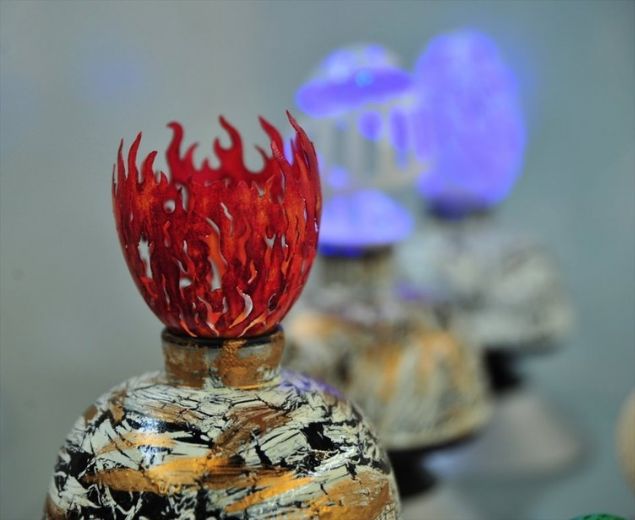  Ben insanlar�n i�indeki o g�zel duygular� yumurtan�n �zerine i�liyorum, kesme ve oyma �eklinde.' dedi.  