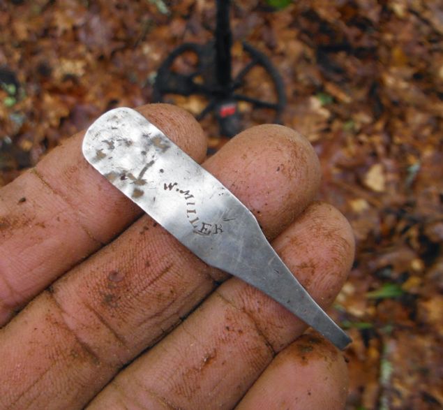  gen, g kazmaya alrlar. Neredeyse 9 metre kazarlar ama ukurun dibini gremezler. Pes edip, geri dnerler. 