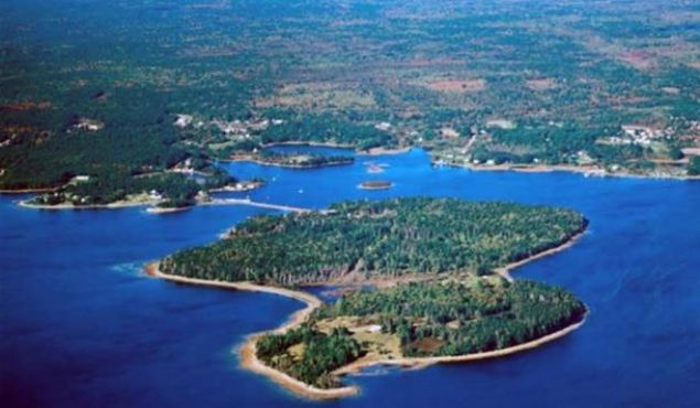 ukuru kimin yapt halen muamma. Adadaki aratrmalar halen sryor ancak ilk aratrmann zerinden geen 221 yla ramen Oak Adas gizemi devam ediyor. Para ukuru ylesine almaz ki, gl teknoloji bile yeterli olamyor. 