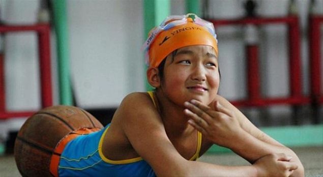   Cesur kz daha sonra yzmeyi rendi.     