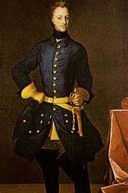                                                                 'Poltava'da esir oluyordum. Bu, benim i�in bir �l�md�, kurtuldum. Bu� nehri �n�nde tehlike daha kuvvetli olarak belirdi... gene kurtuldum. Fakat bug�n esirim. T�rklerin esiriyim. Denizin, ate�in ve suyun yapamad���n� onlar yapt�lar, beni esir ettiler. Aya��mda zincir yok. Zindan da de�ilim. H�r�m, istedi�imi yap�yorum. Lakin gene esirim; �evkatin, �l�vv� cenab�n, asaletin, nezaketin esiriyim. T�rkler beni i�te bu elmas ba�a sard�lar.' Demirba� �ARL                                                             