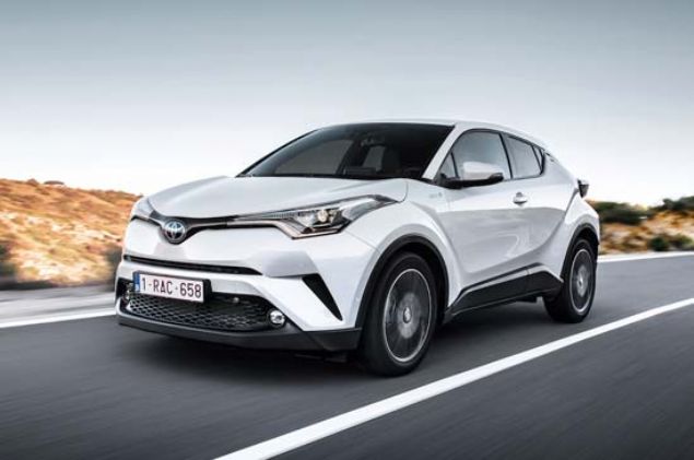 Toyota bu listede C-HR Hybrid ve Yaris Hybrid modeli ile yer almay� ba�ard�. 1.8 litrelik 98 beygir g�c�ndeki benzinli ve elektrikli motora sahip olan C-HR, hibrit sistemi sayesinde 3.8 lt/100 km�lik yak�t de�erine sahip. 