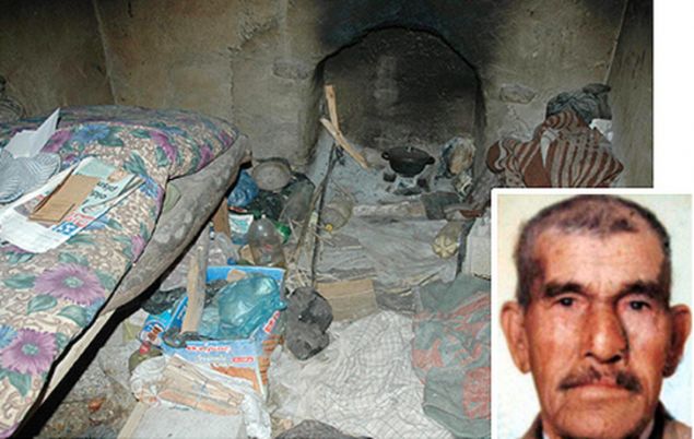 Milli Piyango'dan 39 y�l �nce b�y�k ikramiye kazanan Mehmet Sa��ro�lu ise 2008 y�l�nda Denizli'nin Sarayk�y �l�esi'ne ba�l� T�rkaz K�y�'ndeki barakas�nda, so�uktan donarak ya�am�n� kaybetti.�ift�ilik yapan Sar�o�lu, Milli Piyango'dan b�y�k ikramiyeyi kazan�nca, �stanbul'a ta��nd�. Uzun y�llar �stanbul ve di�er b�y�k �ehirlerde ya�ayan Mehmet Sar�o�lu, kazand��� b�y�k ikramiyeyi 10 y�lda bitirdi. Ye�eni, �l�m�n�n ard�ndan yapt��� a��klamada b�y�k ikramiye ��kt�ktan sonra amcas�n�n yakas�n� �anss�zl�klar�n b�rakmad���n� belirterek, �Amcam sefalet i�inde �ld�� demi�ti.    