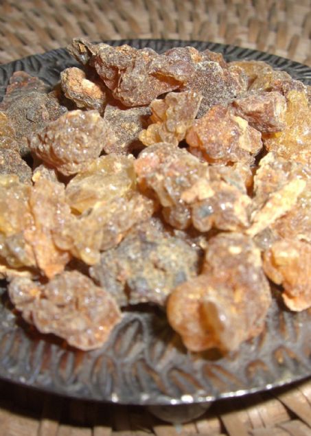   Dier antibiyotiklerin aksine, karacier zayflamas veya sindirim bozukluu gibi olumsuz yan etkileri de yoktur.    