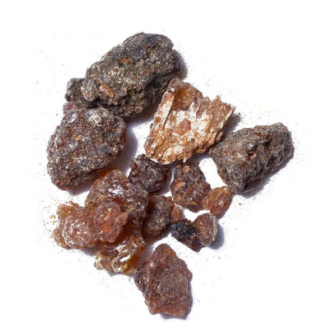   ksr dindirir  <br><br>  Mrsafi,  ksrk ve souk algnl iin iyidir. ksrk ve souk algnlna neden olan viral enfeksiyonlarla mcadele eder, burun tkankln hafifletir ve akcierler ile solunum yollarndaki balgam birikimini azaltr.    