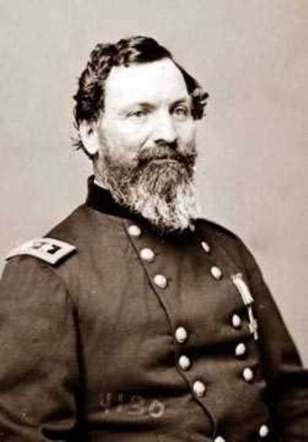                                                                 Sgt. Grace  <br><br>  Keskin niancnn maalasef fotoraf bulunmuyor. Fotoraftaki kii Amerika i savanda len en yksek rtbeli subay John Sedgwick.                                                           