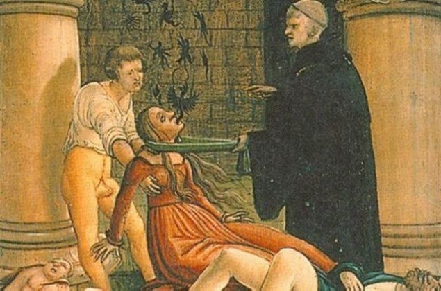 D�rd�nc� soruda bu kez, Selanik k�ylerinden birinde ya�anan hadise �zerinde durulmaktad�r. Bir gayrim�slim �l�p defnedilmi�, fakat �ok ge�meden bu ki�i gece yar�lar�nda k�ydeki di�er gayrim�slim vatanda�lar�n kap�lar�nda g�r�lmeye ba�lam��t�r.    