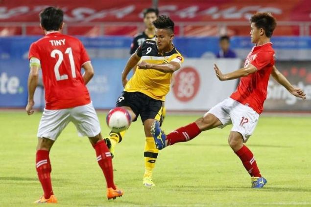                                                                 FourFourTwo'ya r�portaj veren gen� futbolcu, 'Kendimi bildi�imden bu yana futbol oynuyorum. Sahada olmak ve topu ayaklar�mda hissetmek benim i�in her zaman keyif oldu' diyor.                                                       