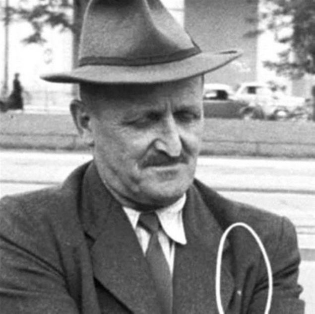 Bu olaylar onun b�y�c�l�k ve sahtek�rl�k nedeniyle mahkemeye verilmesi ve davan�n d��mesinden sonra de�i�meye ba�lad�. Irlmaier, bu davada kendisinin bir sahtek�r ve �arlatan olmad���n� kan�tlad�.      