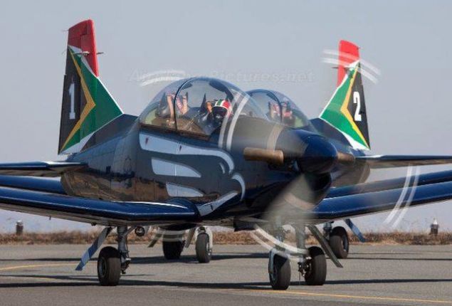  G�ney Afrika: 17 sava� u�a��: 17 Gripen C    