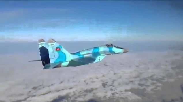  Azerbaycan: 29 sava� u�a��: 5 adet MIG-21, 13 adet MIG-29, 11 adet SU-25  
