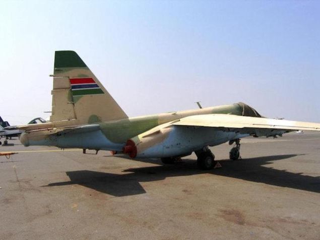  Gambiya: 1 sava� u�a��: 1 adet Su-25    