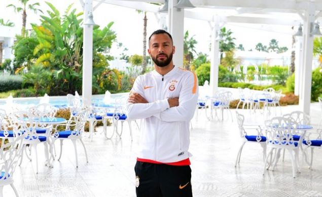                                                                 Yasin, 'Fatih hocayla 2 gnde konutuum kadar, Tudor'la iletiim kuramadm. 13 hafta oynamadktan sonra Alanya mana 11'de baladm ve haftann oyuncusu seildim. Buna ramen beni ertesi ma oynatmad' dedi.                                                        