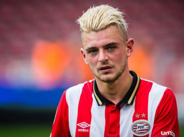                                                                 'TRABZONSPOR BEN�MLE �LG�LEN�YOR'<BR><BR>  Lestienne yapt��� a��klamada, 'Trabzonspor benimle ilgileniyor, bu do�ru. Ancak benimle ilgilenen bir�ok kul�p var ve �u anda bu konuda daha fazla konu�mak istemiyorum. 1-2 hafta i�erisinde kariyerimle ilgili karar verece�im.' ifadelerini kulland�.  (Futbol Arena)   <BR>  Maxime Lestienne kimdir?<BR><BR>  25 ya��nda Rubin Kazan'da forma giyen Maxime Lestienne, 2016'da Al Arabi tak�m�ndan Rusya'ya transfer oldu. Sol a��kta ve ayn� zamanda sa� a��kta da forma giyebilen Bel�ikal� futbolcu bu sezon 12 resmi ma�ta 3 gol att�, 1 asist yapt�.                                                          