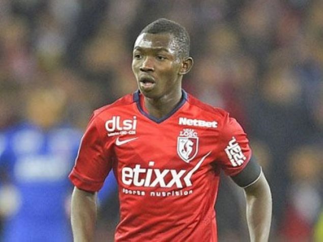                                                                 3 MA�TA OYNADI, 3 GOL ATTI<BR><BR>  Bunun �zerine y�netim, scout ekibi ile birlikte ara�t�rmalara ba�larken, Monaco'da forma giyen Adama Traore'nin ismi g�ndeme geldi. Bu sezon Frans�z ekibinde sadece 3 ma�ta forma giyen ama 3 gol atmay� ba�aran 22 ya��ndaki Malili futbolcu i�in Aykut Kocaman'�n olumlu rapor verdi�i ��renildi.                                                          