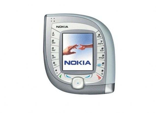   Nokia 7600 :    Nokia'n�n 2G GPRS a� teknolojisini destekleyen telefonu 7600'�n ekran ��z�n�rl��� 128x160 pikseldi. Ancak bu telefonu tek elde tutmak neredeyse imkans�zd�.  