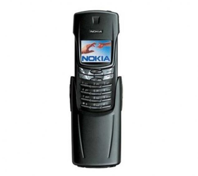   Nokia 8910i   :  Daha �ok i� d�nyas�na �zel olarak tasarlanan Nokia 8910i 2003 y�l�nda sat��a sunuldu. Klavyesinin �zerini �rten �zel k�za��yla dikkat �eken cihaz bu sayede darbelere kar�� daha diren�li bir yap�ya kavu�uyordu.  