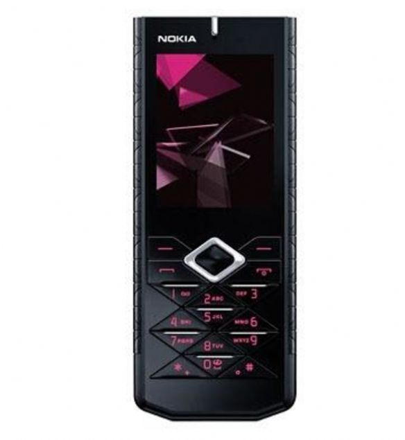    Nokia 7900 Prism :    2.5G a� teknolojisini destekleyen Nokia 7900 Prism, ilgin� klavye tasar�m�yla dikkat �ekiyordu. 