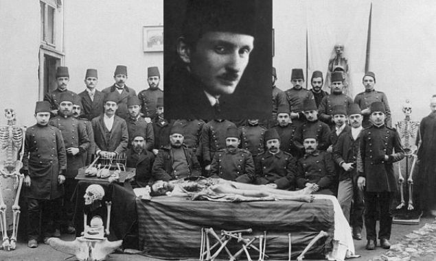 eker hastas olmutu ve daha kts bu maraz hzla ilerliyordu. Fakat bundan ne kendisinin ne de o devir doktorlarnn haberi vard.  