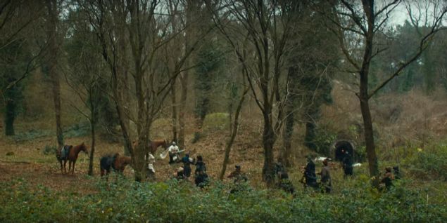 D�n yay�nlanan b�l�mde,  Ertu�rul�un verdi�i manc�n�k vazifesinde ihanet eden ve �avdar Obas��n� kanl� bask�nla ele ge�irip beyli�ini il�n eden Bahad�r Bey�in, Ertu�rul�a kar�� kozu ne olacak? Beyli�ini Ertu�rul�a kabul ettirebilecek mi? Yapt��� ihanet ortaya ��kacak m�? Turgut ve Asl�han, bu hadise kar��s�nda nas�l harekete ge�ecek? 