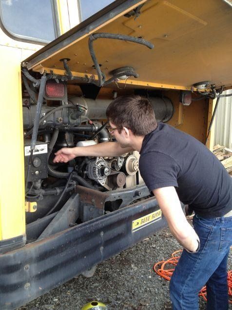 �� �ocuklar�yla beraber ya�ayan �ift nereye isterlerse oraya seyahat edip evlerini kurman�n tad�n� ��kart�yor.     