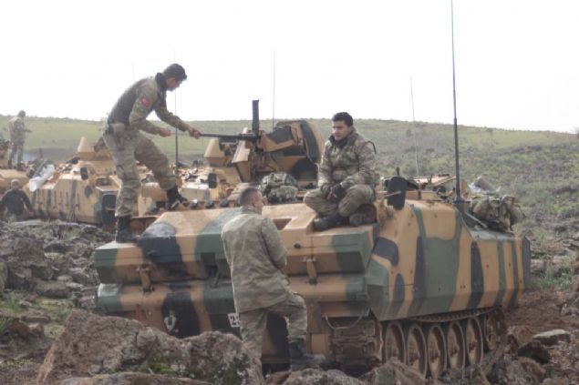                                                                 ABD terristlere kenti teslim etti  <br><br>  Cumhurbakan Erdoann da gndeme getirdii Mnbiin batsnda Frat Kalkan ile temizlenen El Bab Kuzeyinde ise Cerablus bulunuyor.                                                        