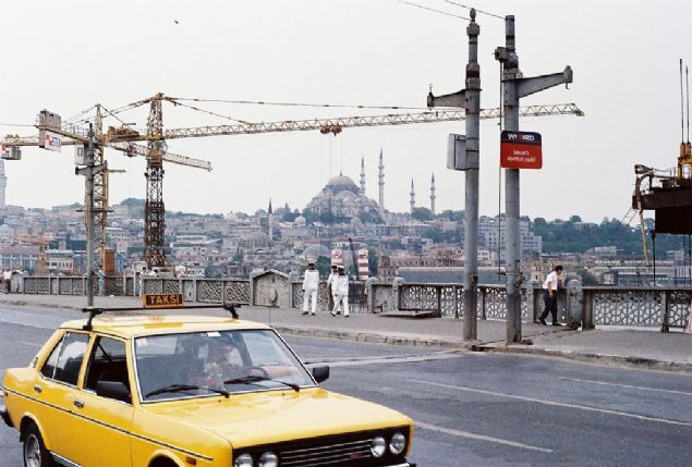   1989Galata Kprs'nde bahriyeliler     