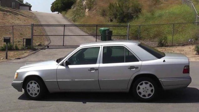  Mercedes E200 D (1994 Model)     