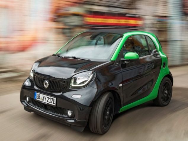 Smart Fortwo EQ: Gnmzdeki en kk otomobillerden biri olan Smart Fortwo, yeni yzyle elektrikli motoru bir araya getirecek.   