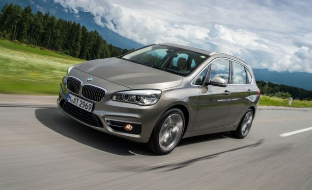 BMW 2 Serisi Active Tourer: BMWnin X4 modeliyle birlikte tantlmas beklenen model, BMWnin ilk MPV aracyd.   