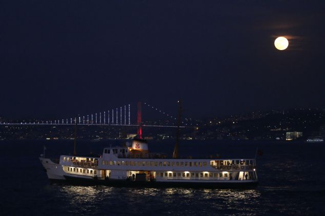    NASA CANLI YAYINLIYOR <br><br>    NASA, 2018'in ilk Ay Tutulmas olan 'Sper Mavi Kanl Ay' tutulmas olarak adlandrlan olay canl yaynlyor.    