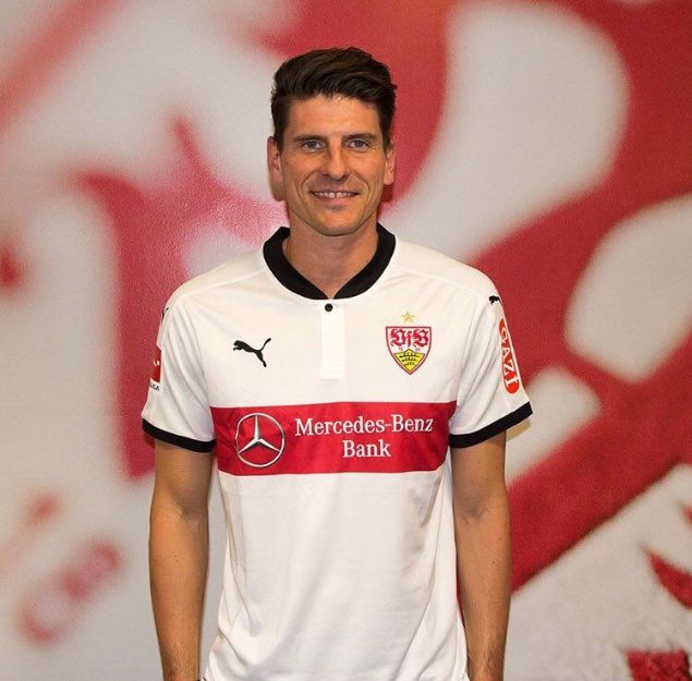                                                                 Mario Gomez - Wolfsburg ======> Stuttgart - 3.5 milyon Euro                                                         