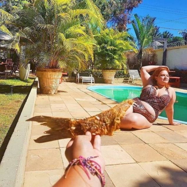 Birbirini tamamlayan o anlar g�renleri �a�k�na �evirdi. 