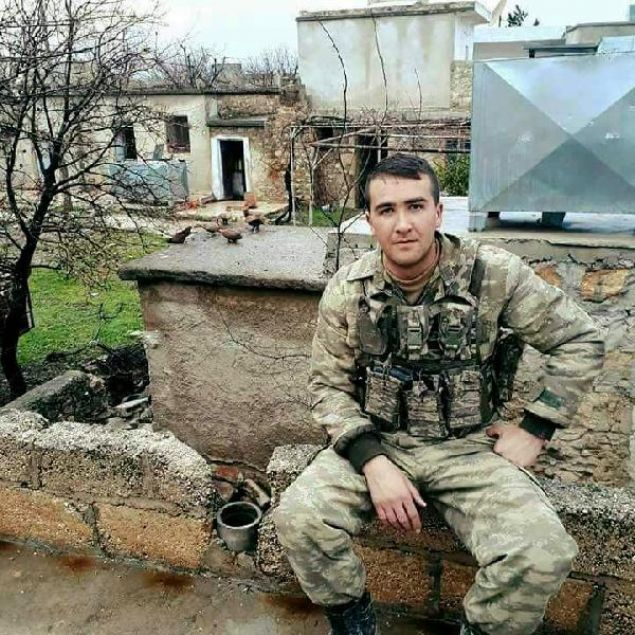 Afrin'de �ehit olan 29 ya��ndaki Tank�� Uzman �avu� Ufuk Akta��n ac� haberi memleketi Giresun�un �ebinkarahisar il�esindeki ailesine ula�t�.     
