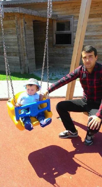 Avutmu� Mahallesi Muhtar� Servet Hanc�o�lu ac�lar�n�n b�y�k oldu�unu belirterek, �ehit uzman �avu�un naa��n�n ise kente geli� tarihinin ise hen�z netle�medi�ini s�yledi.     