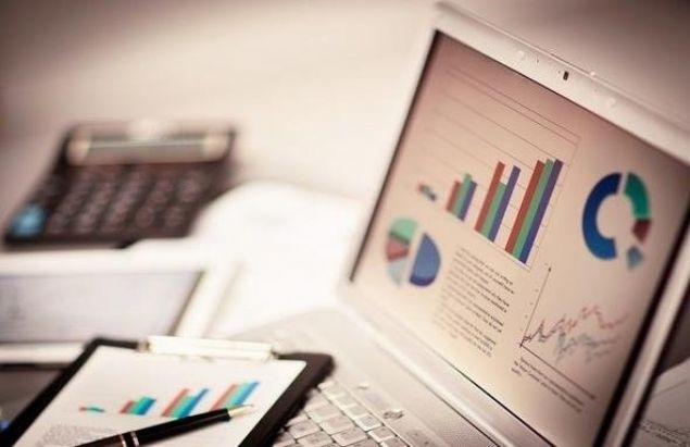 24. Analiz M�d�r� - K�sa g�rev tan�m�: �irketin ba�ar�s�n� �l�mesine ve ihtiya�lar�n� tahmin etmesine yard�mc� olmak i�in i�letme ve finans analizleri yapar. Ortalama y�ll�k maa�: 106,000 USD A��k pozisyon say�s�: 988     