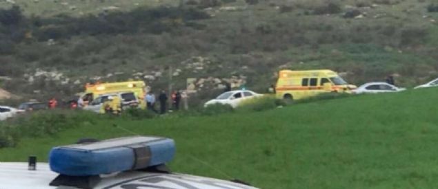 srail'den yaplan aklamada Suriye rejiminin birden fazla ua hedef ald ynndeki iddialar yalanlanrken, yaralanan iki pilotun hastaneye kaldrld belirtildi.    