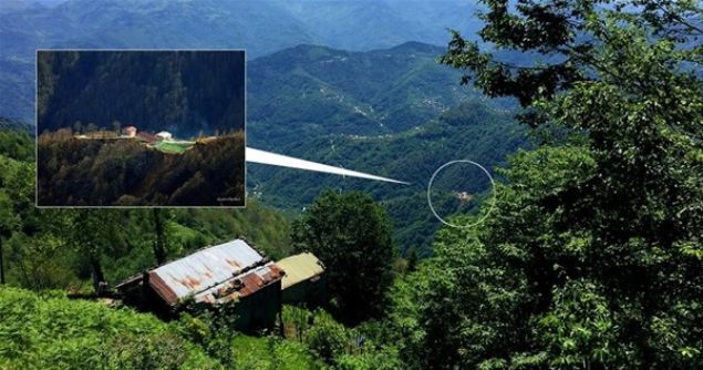 yle bir yere hal saha yaptlar ki, grenler hem hayran hem de hayretler iinde kalyor. Trabzon'un Dernekpazar ilesi, Gnebakan kynde yaplan hal saha grenleri heyecanlandryor.       